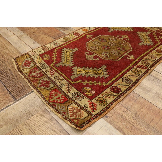 Vintage Turkish Yastik Rug - 01'08 X 02'10 For Sale In Dallas - Image 6 of 8