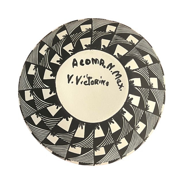Black Acoma Pueblo Pot by Virginia Victorino For Sale - Image 8 of 8
