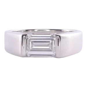 1990s 1.73 Carat VVS2 Emerald Cut Diamond Platinum Ring Size 7.5