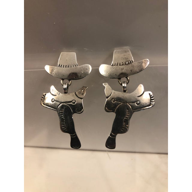 1980s Pair of Cowboy Hat and Saddle Sterling Earrings For Sale - Image 6 of 6