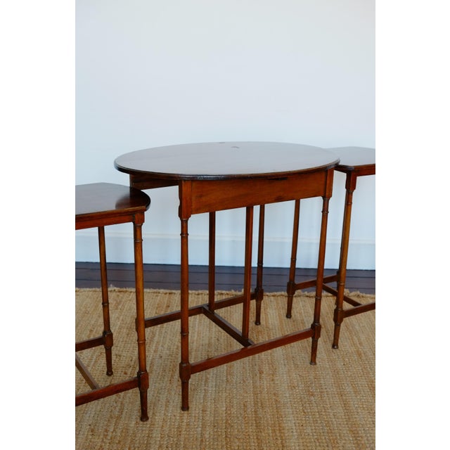 Tall Mahogany Oval Nesting Tables, England, 1900s, Set of 3 For Sale - Image 11 of 14