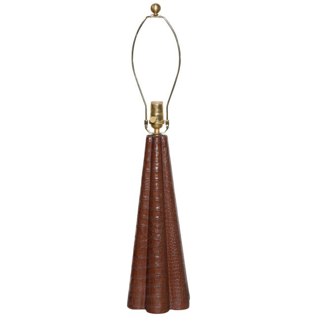 Metal Paul Dupre-Lafon Style Scalloped Brown Alligator Leather Table Lamp, C. 1940s For Sale - Image 7 of 7