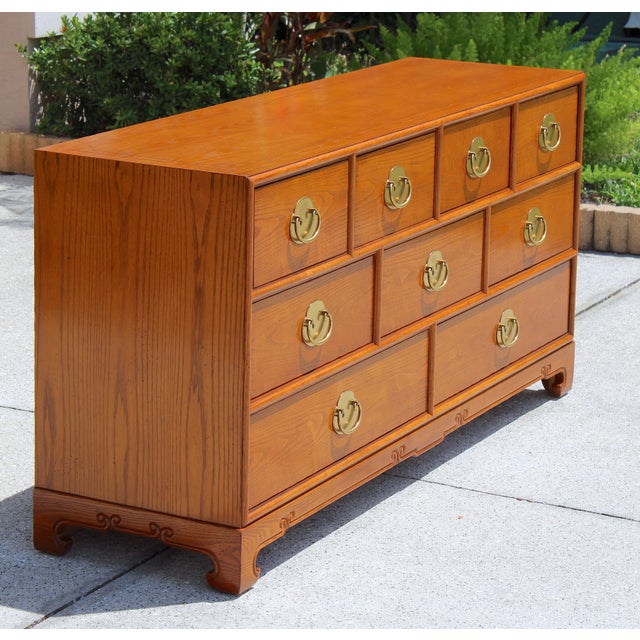 Brown 1970s Century Furniture Chin Hua 9-Drawer Dresser by Raymond Sobota – Asian-Inspired Mid-Century Modern Oak Credenza For Sale - Image 8 of 18
