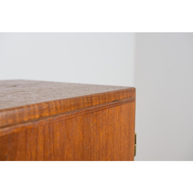 Søborg Møbelfabrik Mid-Century Modern Teak Wardrobe by Børge Mogensen for Søborg Møbelfabrik, Denmark, 1960s For Sale - Image 4 of 16