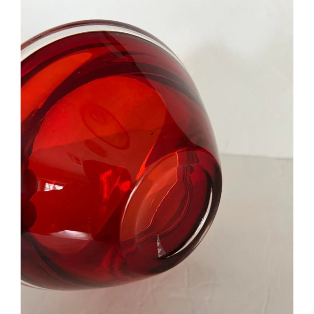 Red Glass Bowl For Sale In New York - Image 6 of 10