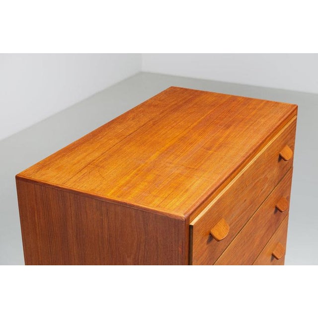 Brown Vintage Model F17 Chest of Drawers in Teak by Poul M. Volther for FDB Møbler, Denmark, 1960 For Sale - Image 8 of 16