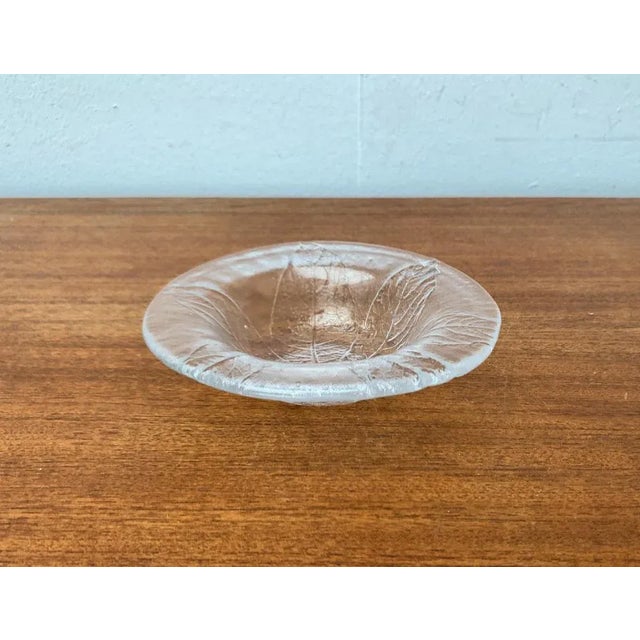 Vintage Swedish Glass Bowls with Floral Design by Ann Wärff for Kosta Boda, Set of 4 For Sale - Image 6 of 9