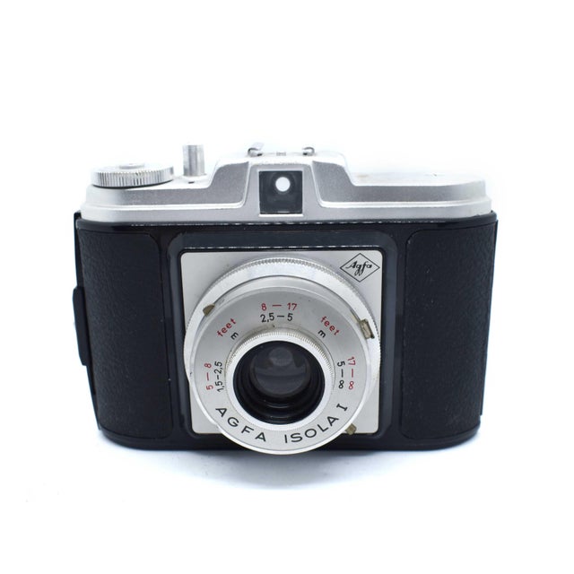 This striking Agfa Isola I, manufactured in Germany during the late 1950s, is a masterclass in mid-century industrial...