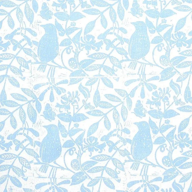 Sample - Schumacher X Molly Mahon Bird & Bee Fabric in Sky For Sale