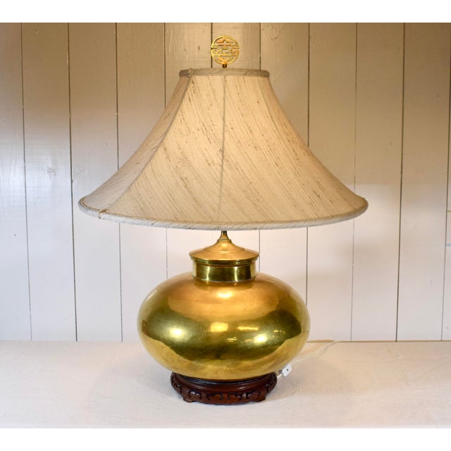 1970s 1970s Frederick Cooper Chinoiserie Inspired Table Lamp With Pagoda Shade For Sale - Image 5 of 9