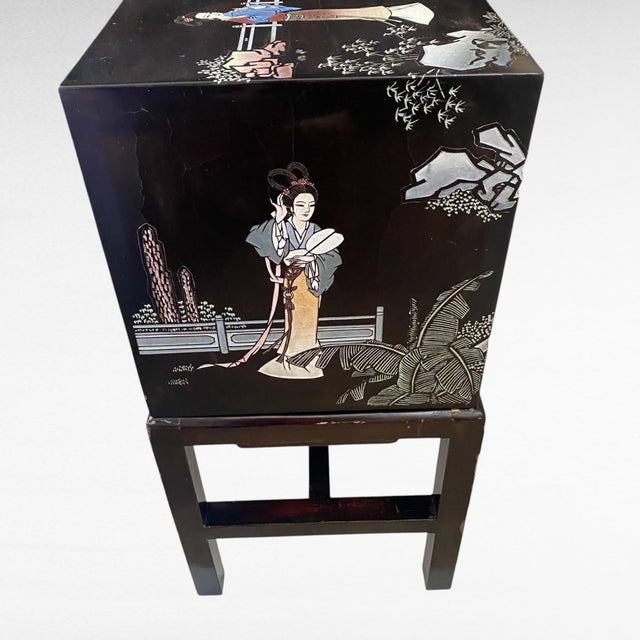 Mid-20th Century Chinese Black Lacquer 3-Drawer Cabinet on Stand With Incised Detail For Sale - Image 15 of 17