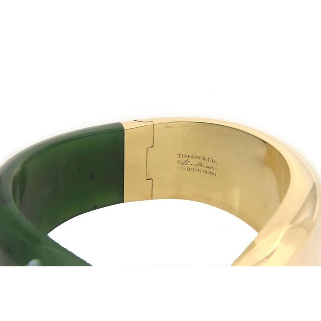 Mid 20th Century Tiffany & Co. Elsa Peretti Green Jade 18k Yellow Gold Cuff Bangle Bracelet For Sale In Miami - Image 6 of 6