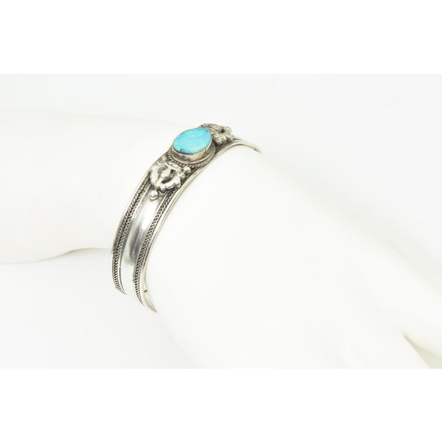 Late 20th Century Opal Sterling Silver Cuff Bracelet For Sale In Miami - Image 6 of 10