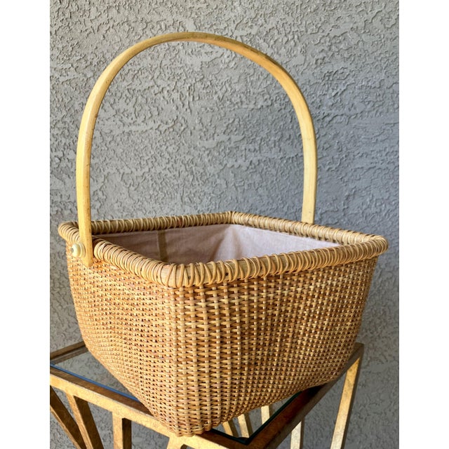 Late 20th Century Nantucket-Style Late 20th-Century Sewing Basket With Pocketed Interior Drawstring Liner For Sale - Image 5 of 12