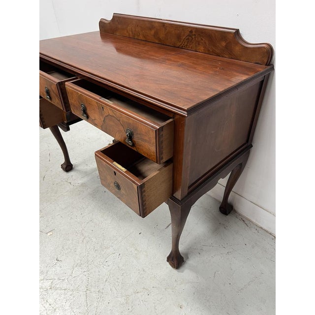 Brown Regency Flat Desk in Mahogany and Veneer, 1800s For Sale - Image 8 of 10