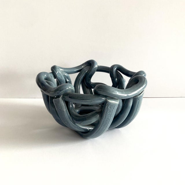 Postmodern 1980s Postmodern Gray Ceramic Braided Woven Abstract Centerpiece Bowl For Sale - Image 3 of 8