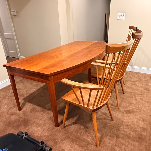1990s Large Thos. Moser Bow Front Desk For Sale - Image 5 of 15