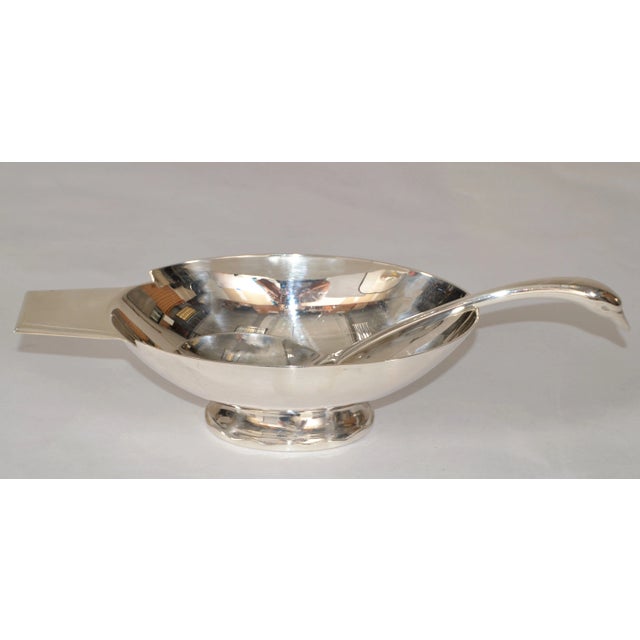 1935 Christofle Art Deco silver plate sauceboat or Gravy Boat with Swan ladle combined conforming to the shape of a swan,...