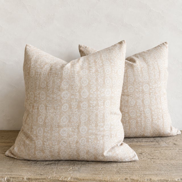 French Provincial Nancy Floral Linen Pillow For Sale - Image 3 of 8