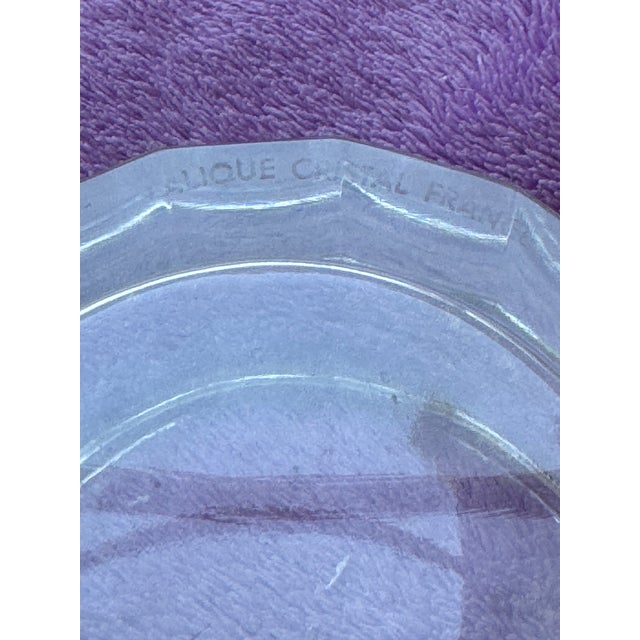 Lalique Vintage Lalique Birds Crystal Powder or Trinket Box Made in France For Sale - Image 4 of 4