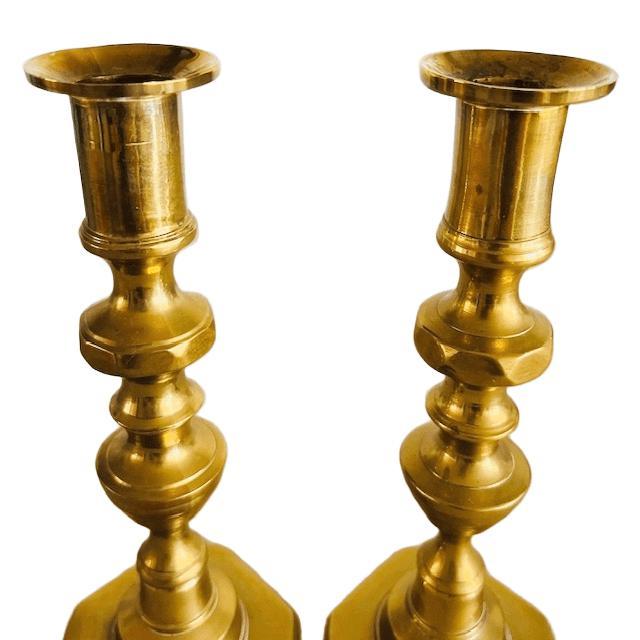 Antique English Brass Pusher Candlesticks, 1890s, Set of 2 For Sale - Image 6 of 11