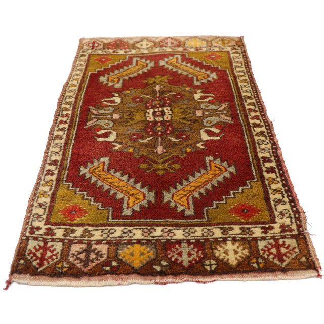Modern Vintage Turkish Yastik Rug - 01'05 X 02'09 For Sale - Image 3 of 8