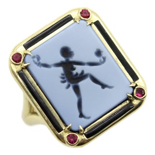 1990s 18k Gold Josephine Baker Banded Agate Intaglio Ring With Enamel and Rubies, Size 7 For Sale
