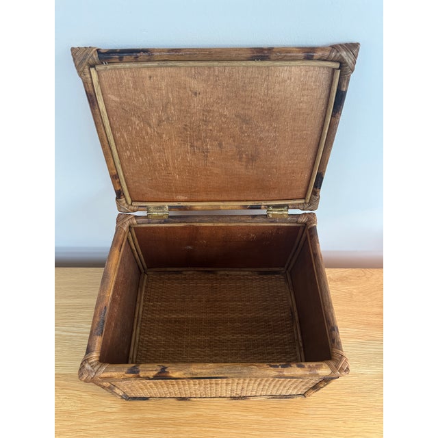 Wood Late 20th Century Large Hinged Tortoise Bamboo and Woven Cane Storage Box For Sale - Image 7 of 8