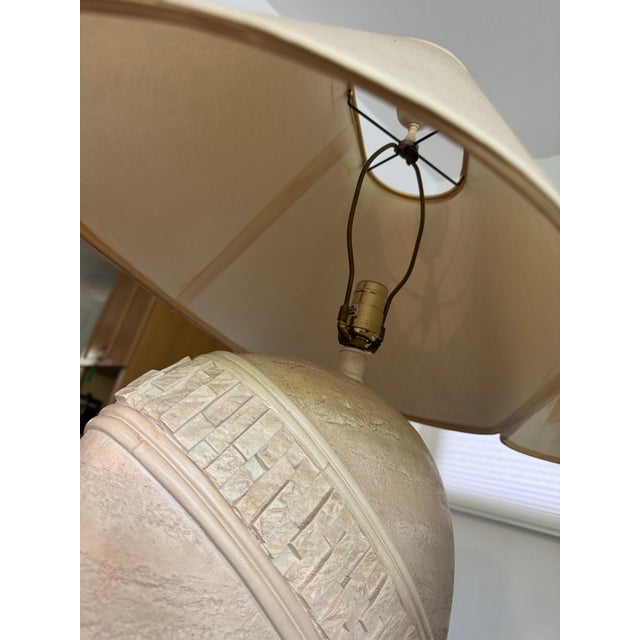 1980s Postmodern Oval Faux Tessellated Stone Lamps, a Pair For Sale - Image 9 of 10