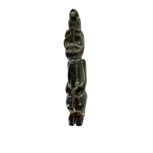 1950s VTG HongShan Style Culture Black Carved Jade Primitive Figure W/ Bird Perched Atop For Sale - Image 5 of 6