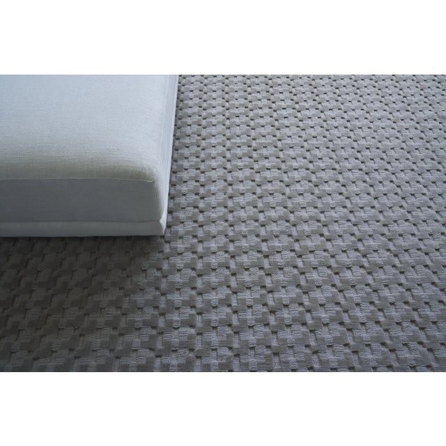 Transitional Exquisite Rugs Monroe Handmade New Zealand Wool Dark Taupe Rug-6'X9' For Sale - Image 3 of 5