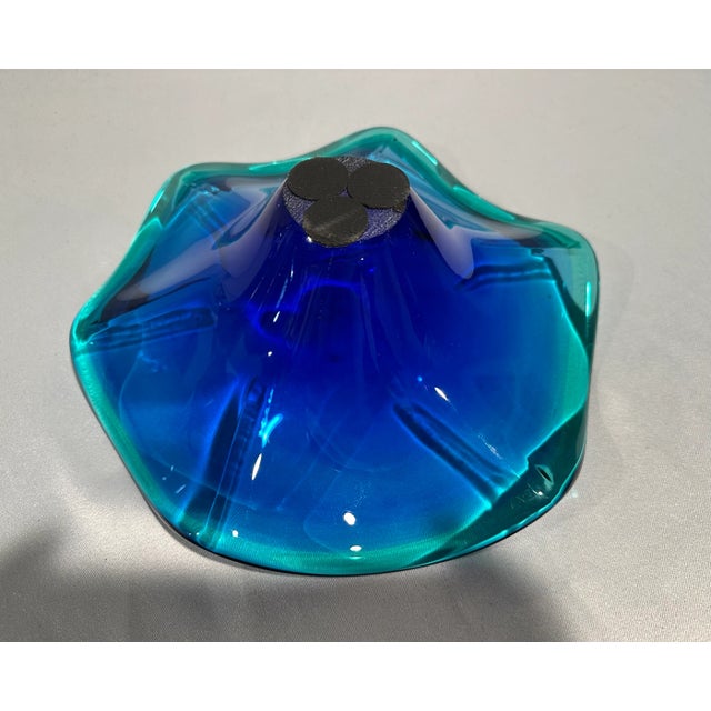 Cobalt Blue and Green Murano Ruffled Console Bowl For Sale In Detroit - Image 6 of 6