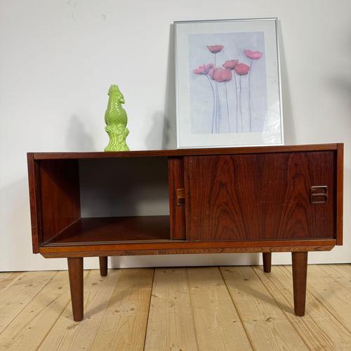 Mid-Century Modern Rosewood Sideboard with Sliding Doors For Sale - Image 5 of 8