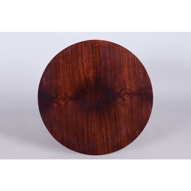 Art Deco Round Table in Walnut & Chrome attributed to Jindřich Halabala for Up Závody, Czech, 1930s For Sale - Image 4 of 9