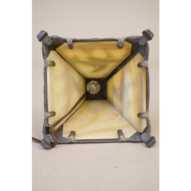 1980s Native American Indian End of Trail Caramel Slag Stained Glass Shade Table Lamp For Sale - Image 10 of 11