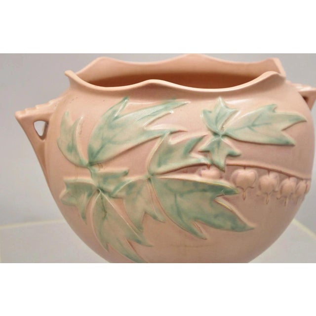 Art Nouveau Antique Roseville Gardenia Bleeding Heart Pink 651-8" Jardiniere Planter Pot For Sale - Image 3 of 12