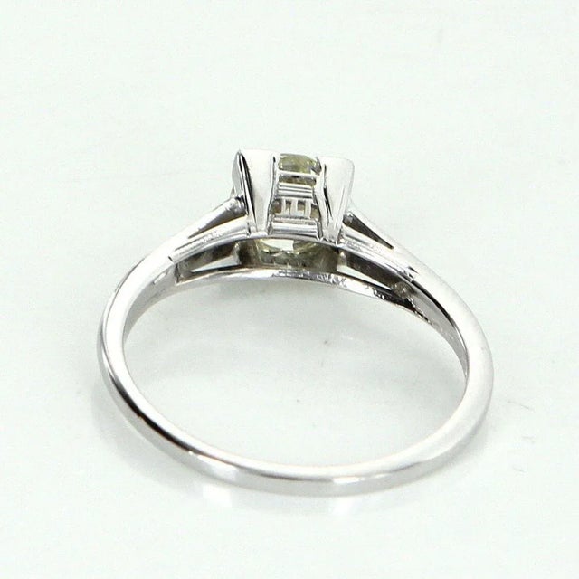 Early 20th Century Antique Deco 0.85 Carat Diamond Ring Vintage 18 Karat White Gold Estate size 7 For Sale - Image 5 of 7