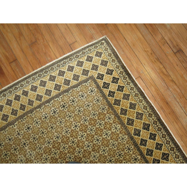Vintage Turkish Sivas Rug - 4'9" x 7'3" For Sale - Image 4 of 10