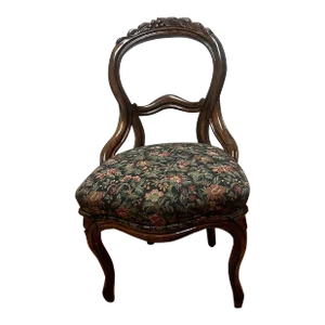 Early 20th Century Victorian Style Balloon Back Mahogany Carved Side Chair