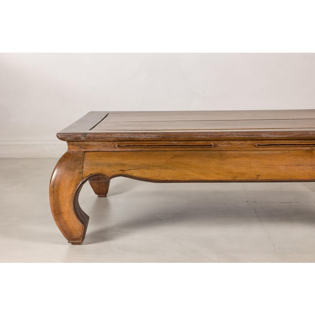 Wood Vintage Chinese Low Kang Two-Tone Elm Coffee Table with Curved Legs For Sale - Image 7 of 18
