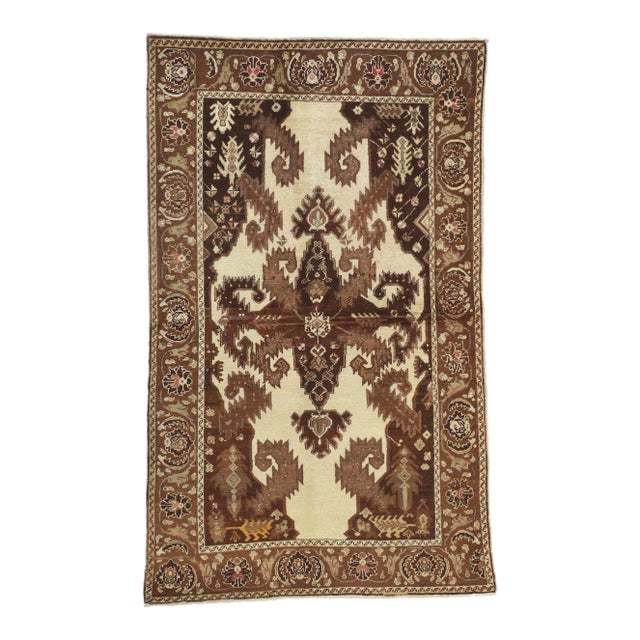 Vintage Turkish Oushak Rug - 04'05 X 07'03 For Sale