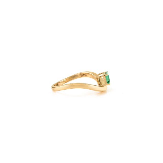 Not Yet Made - Made To Order VRJewels Natural Emerald Wave Solitaire Ring in 14k Yellow Gold Size 6 For Sale - Image 5 of 14