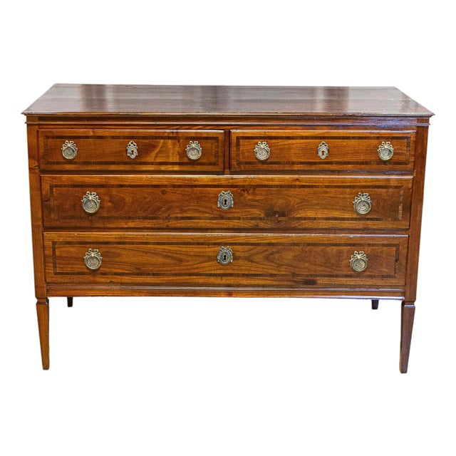 Italian Neoclassical Period 1790s Walnut and Mahogany Commode with Cross Banding For Sale