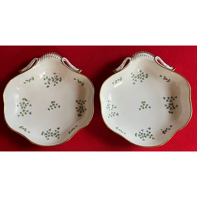 Old 18th C. Paris Porcelain Dihl Et Guerhard Sprig Cornflower Shell Shape Serving Dishes 1790 - 1800 - A Pair For Sale - Image 10 of 15