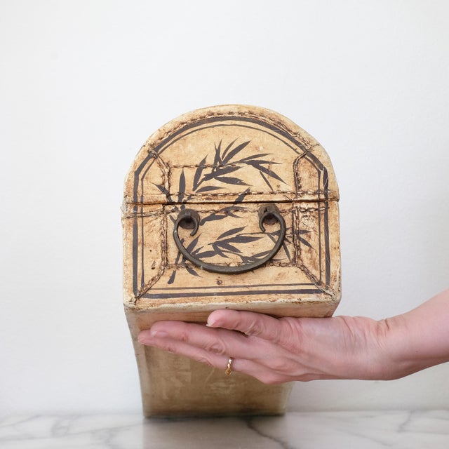 19th Century Antique Japanese Hand-Painted Leather Pillow Box For Sale - Image 5 of 5