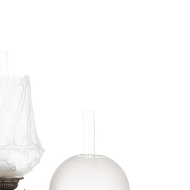 Oil Table Lamps in Opaline Glass, 19th Century, Set of 3 For Sale - Image 4 of 6