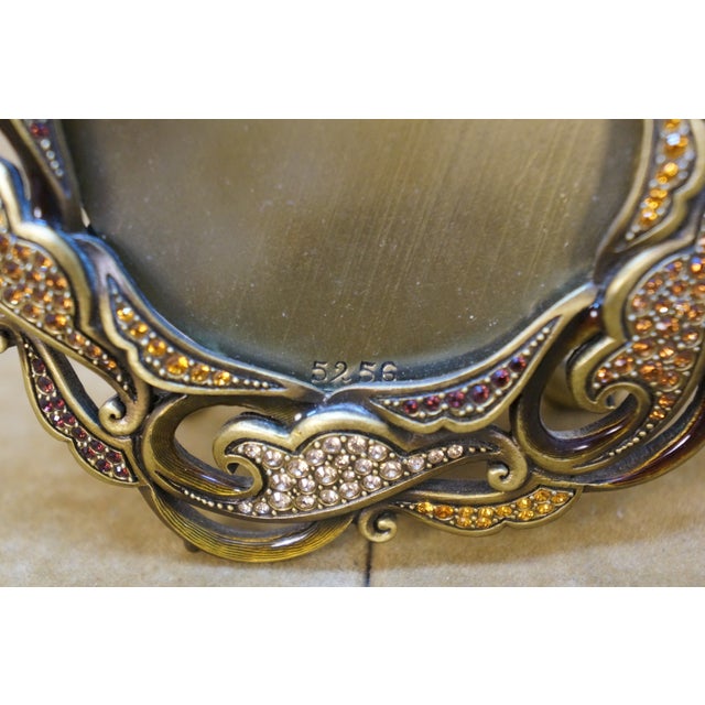 Copper Late 20th Century Jay Strongwater Carmela Round Paisley Swarovski Crystal Picture Photo Frame For Sale - Image 8 of 12
