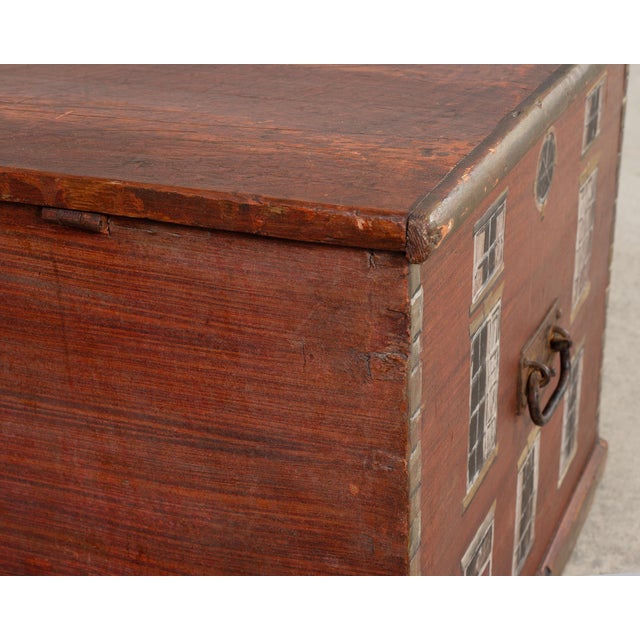 19th Century Country English Chest With House Facade Georgian Trunk For Sale - Image 17 of 18