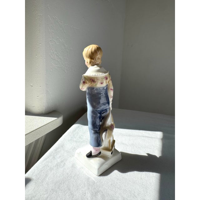 English Mid 20th Century Royal Doulton Figurine ~ “Tom” ~ Hn 2864 For Sale - Image 3 of 11