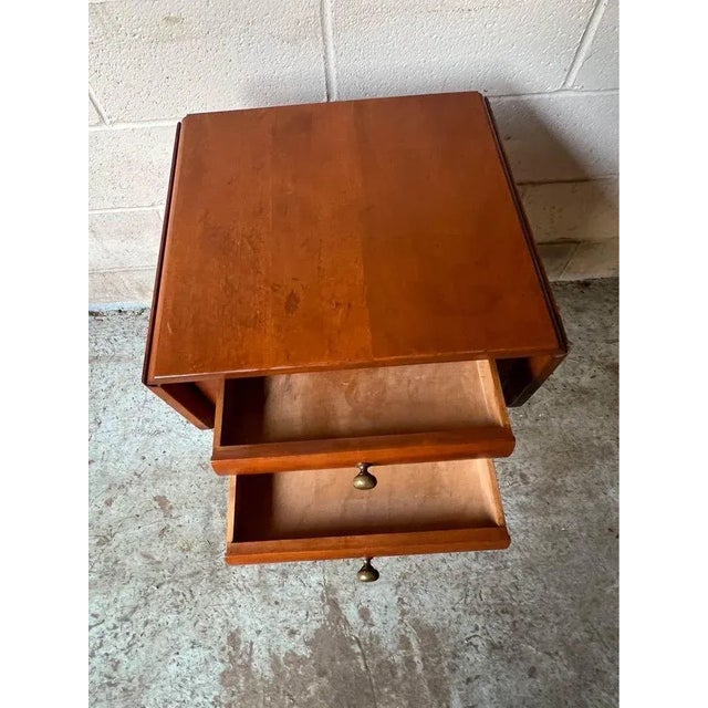 Early 20th Century Sheraton Style 2 Drawer Drop Leaf Side Table. Circa 1920s For Sale In Washington DC - Image 6 of 10